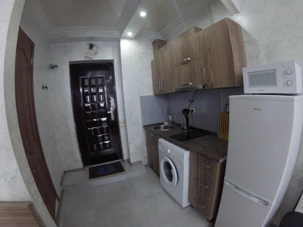 Apartment In Front Of Mcdonald'S Batumi Eksteriør billede